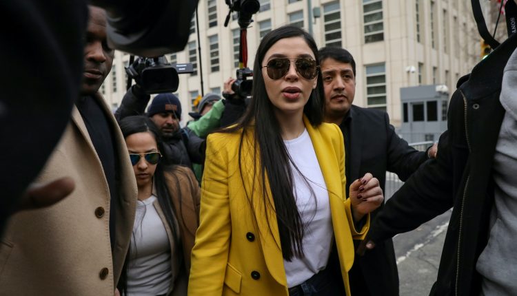 إيما كورونيل إيسبورو