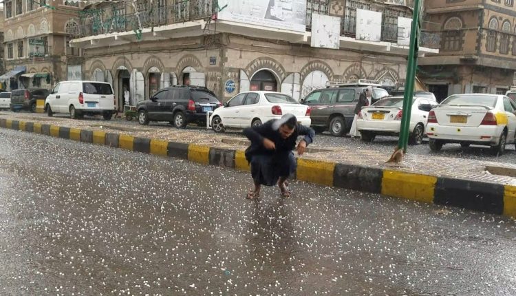 تساقط الثلوج في اليمن