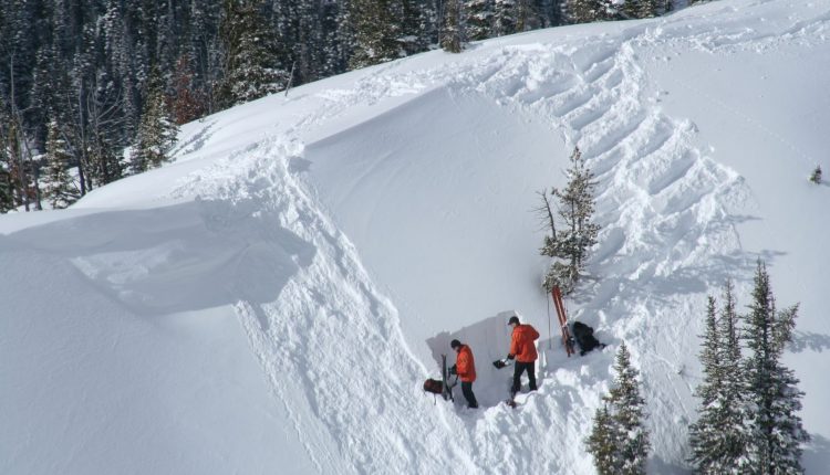 الثلوج تعيق حملة تطعيم كرورنا في اليونان