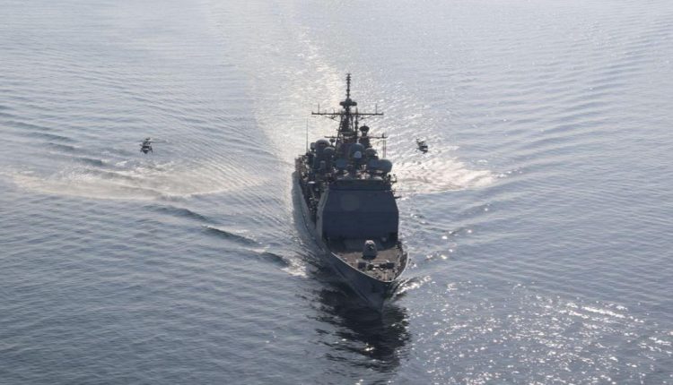 سفينة حربية أمريكية