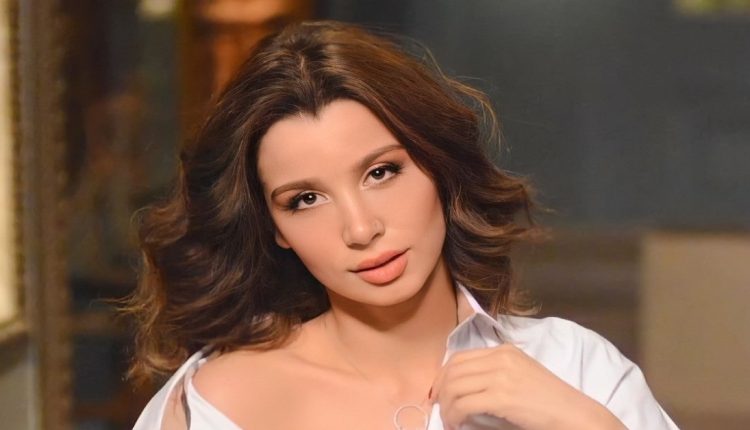 سارة التونسي