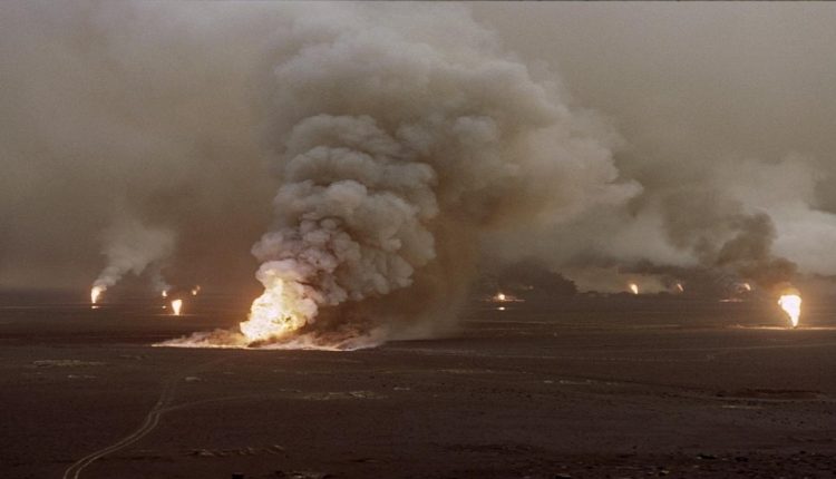 حرق منشأة نفطية