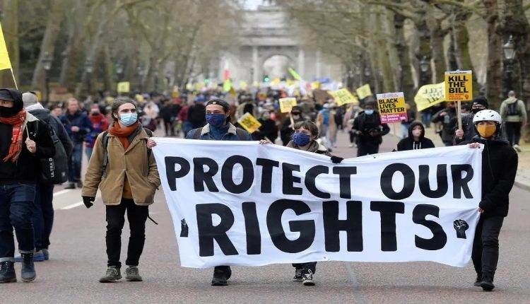 احتجاجات في إنجلترا