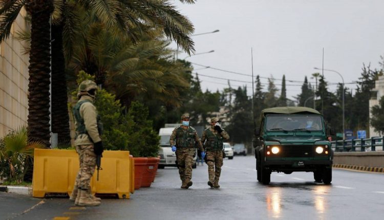 حظر شامل في الأردن