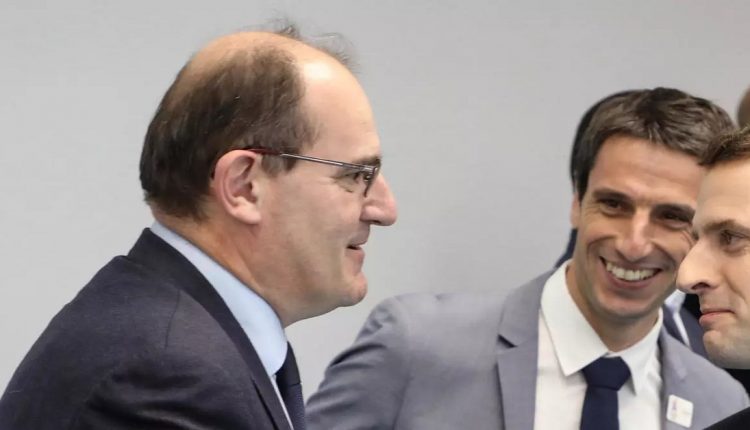 كاستكس رئيس الوزراء الفرنسي