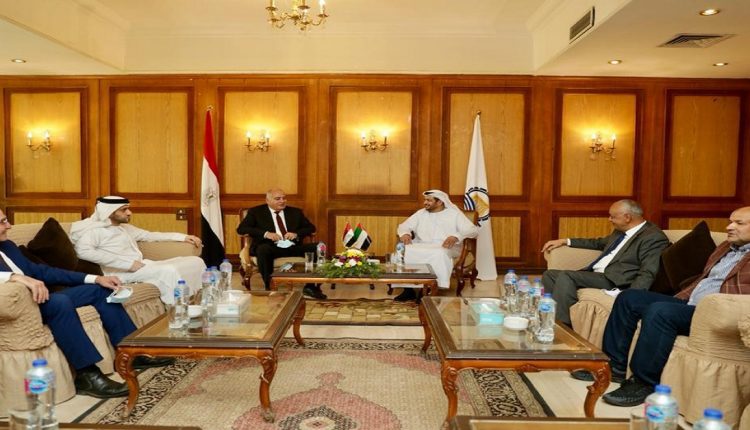 سفير الإمارات ومحافظ قنا