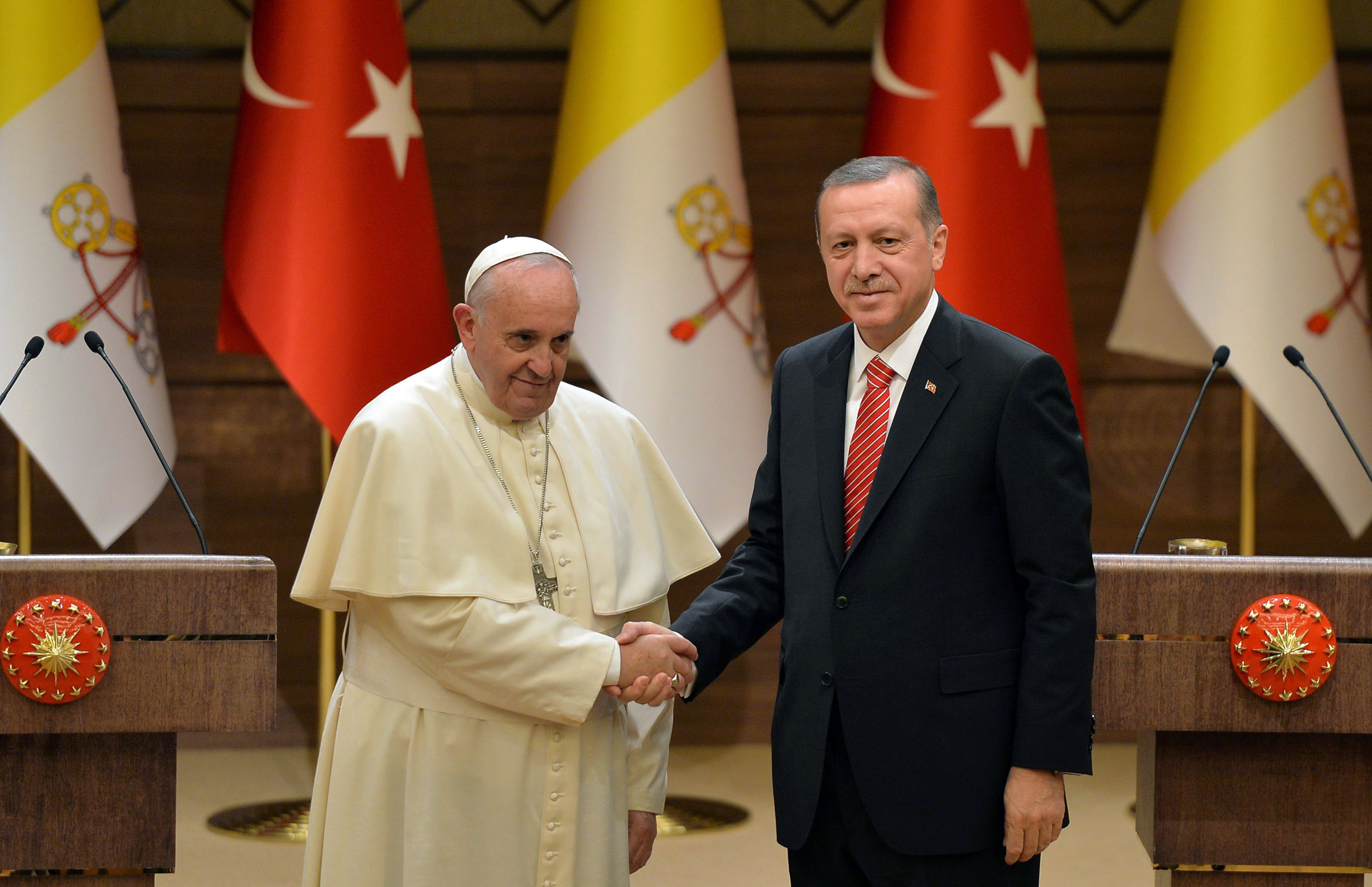أردوغان مع البابا فرانسيس