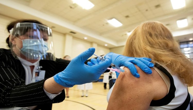 سيدة أمريكية