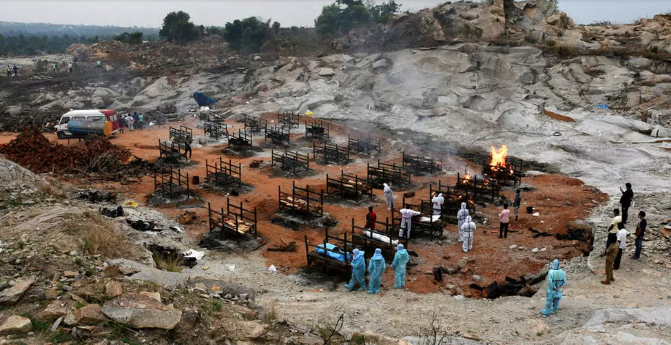 حرق جثث مرضى بكوفيد-19 في بنغالور