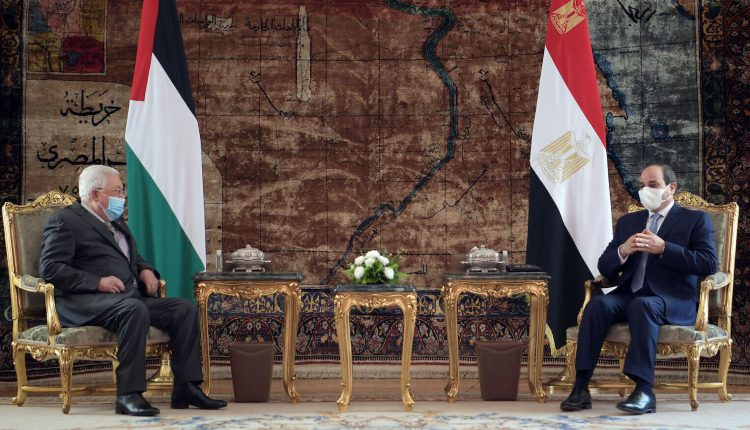 محمود عباس و الرئيس السيسي