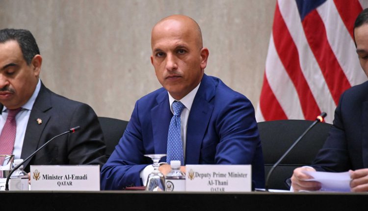 وزير المالية علي شريف العمادي