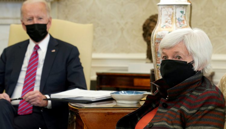 وزيرة الخزانة الأميركية و بايدن