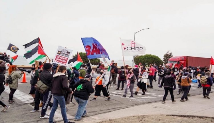 تظاهرات - كاليفورنيا