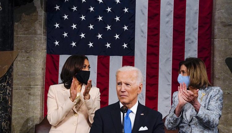 بايدن ورئيس أفغانستان