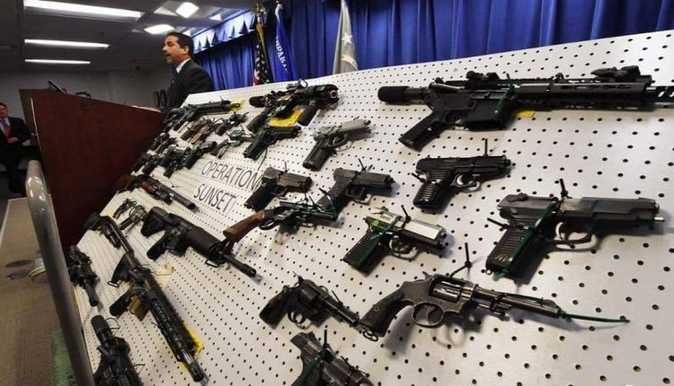 حيازة الأسلحة كاليفورنيا