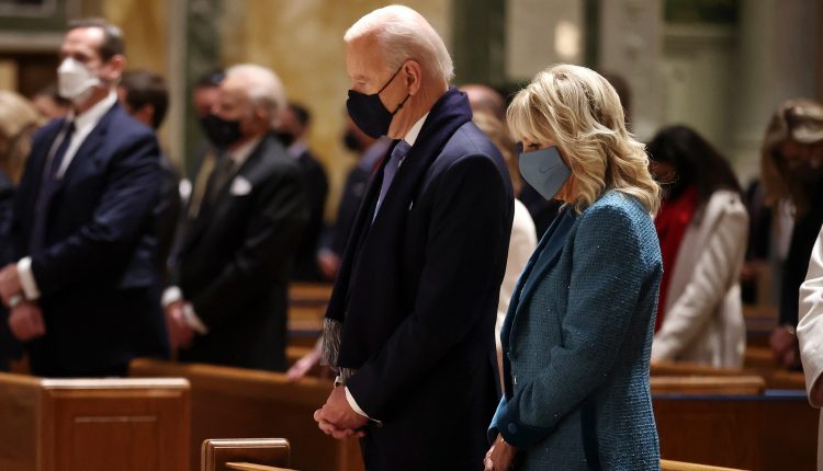 الرئيس الأمريكي جو بايدن، وزوجته