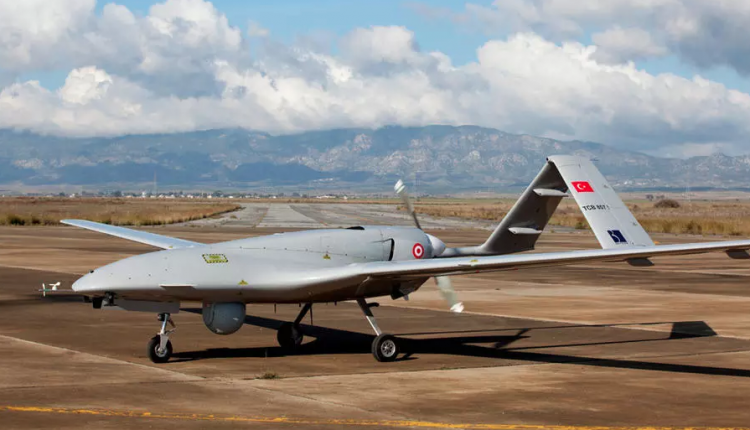 طائرة مسيرة تركية من طراز "بيرقدار