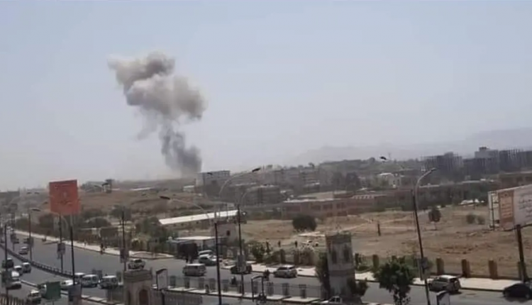 انفجارات تطال مقر معسكر الفرقة الأولى مدرع في صنعاء