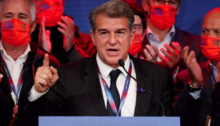 رئيس برشلونة جوان لابورتا