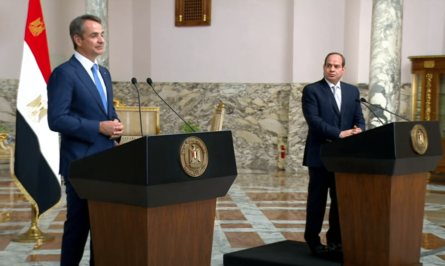 رئيس الوزراء اليوناني يجري زيارة إلى القاهرة