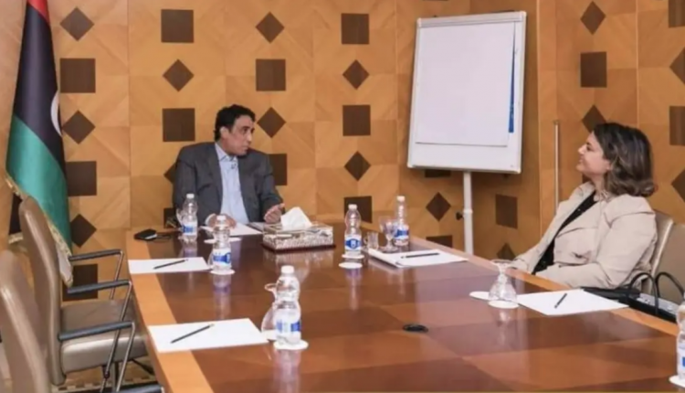 رئيس المجلس الرئاسي الليبي، محمد المنفي، وزيرة الخارجية بحكومة الوحدة الوطنية نجلاء المنقوش