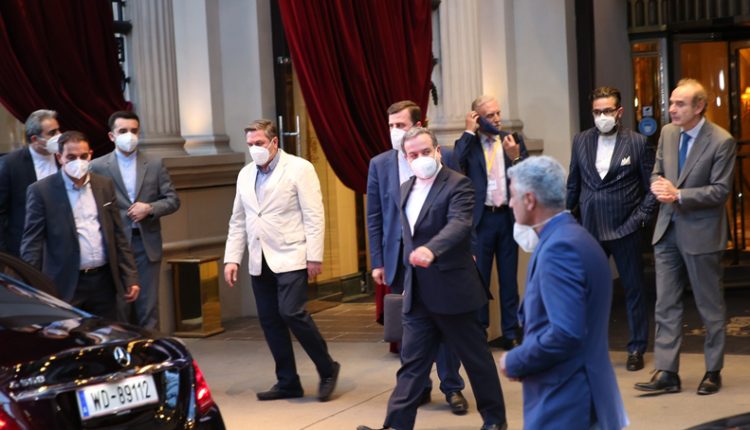 الوفد الإيراني يغادر مقر انعقاد محادثات إحياء الاتفاق النووي