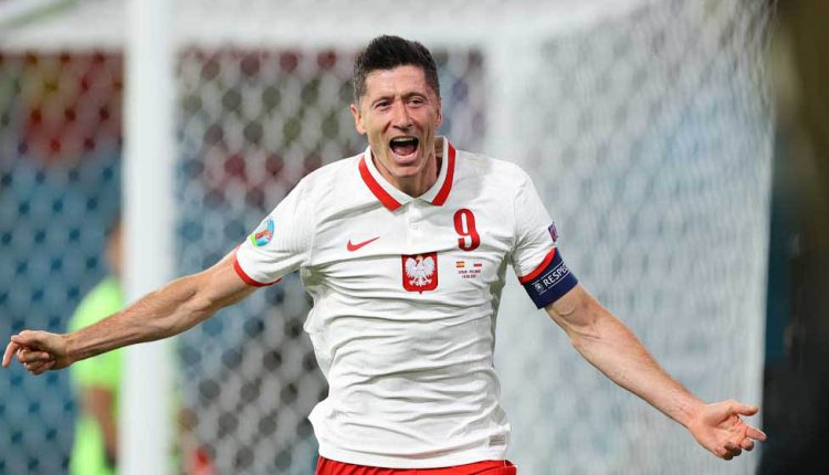 البولندي روبرت ليفاندوفسكي