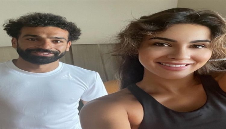 دينا أوبال وصلاح