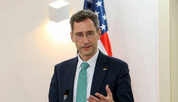 جوي هود القائم بأعمال مساعد وزير الخارجية الأمريكي