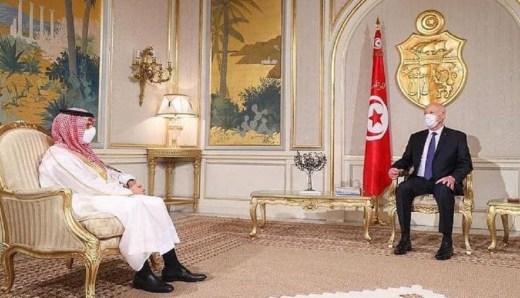الرئيس التونسي ووزير خارجية السعودية