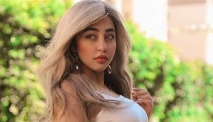 ريناد عماد فتاة التيك توك