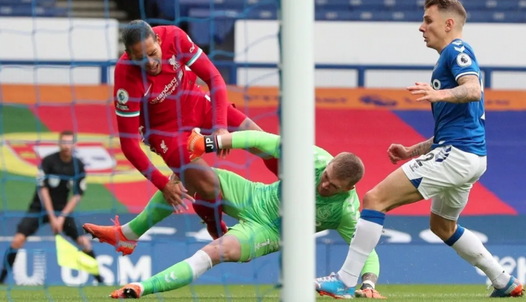 فان ديك تعرض إلى الإصابة في أكتوبر الماضي