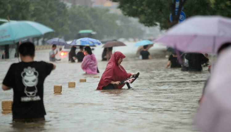 إجلاء 200 ألف شخص جراء فيضانات في الصين