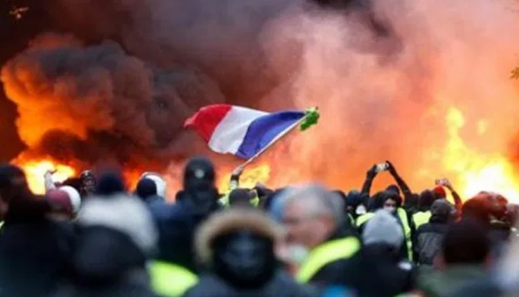 احتجاجات فرنسا