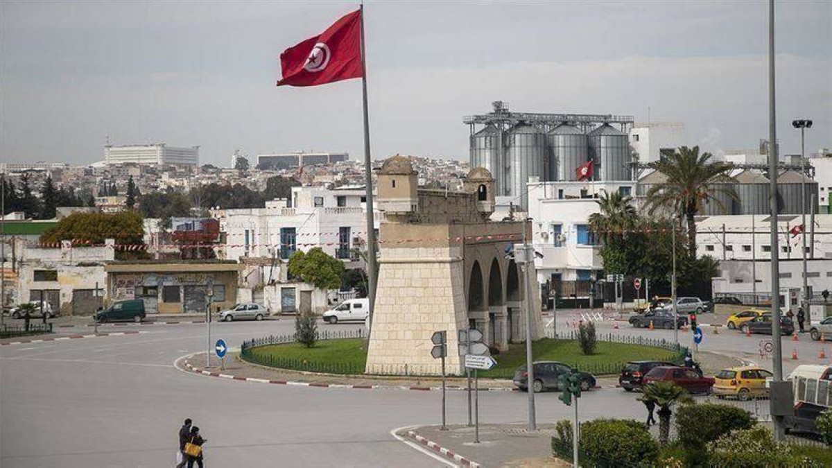 حظر التجول في تونس
