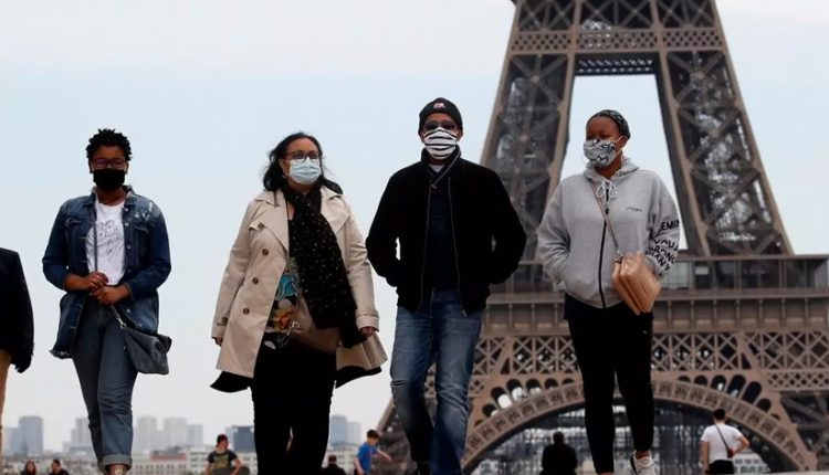 فرنسا وكورونا