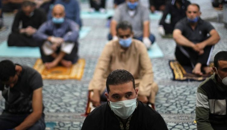 كورونا في المساجد
